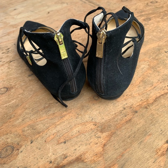 Black Suede Ivanka Trump flats - Picture 2 of 3